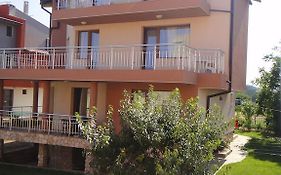 Zenith Guest House